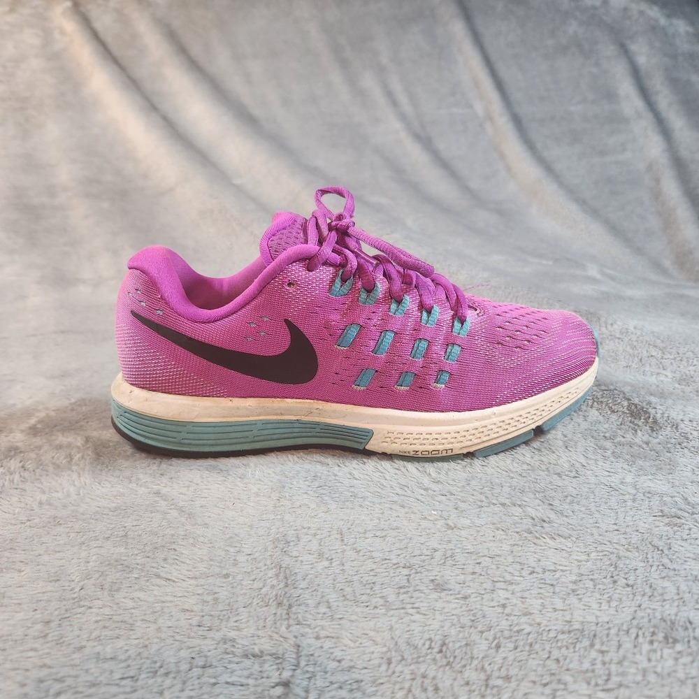 Nike Women's Purple and Teal Athletic Shoes
